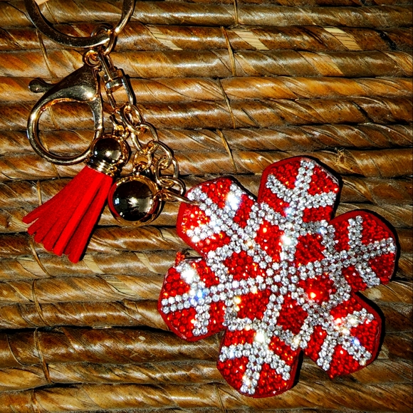🛍$28 SALE🛍 Blingin' Puff Keychain Rhinestone Festive 3D Snowflake GIFT IDEA - Picture 3 of 13
